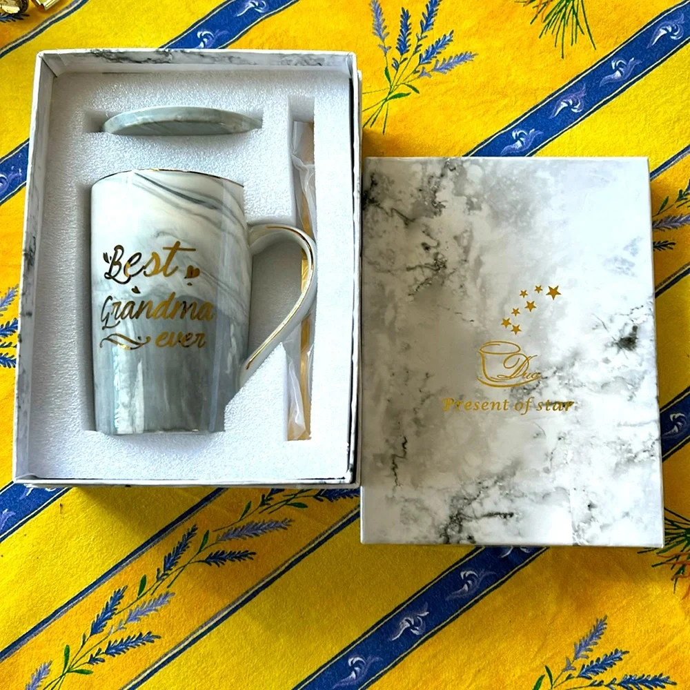 NWT. Best Grandma Ever gray marbled ceramic mug. With a coaster and metal spoon